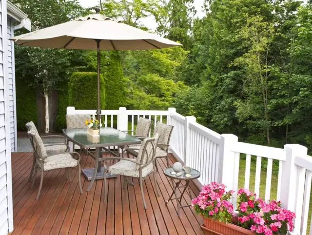 Outdoor patio with dining area